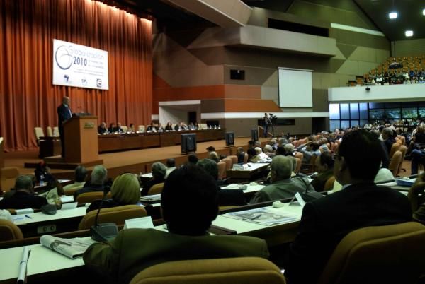Inauguración del XII Encuentro Internacional de Economía sobre Globalización y Problemas del Desarrollo, en el Palacio de las Convenciones, el 1 de marzo de 2010. AIN FOTO/ Marcelino VAZQUEZ HERNANDEZ/are 