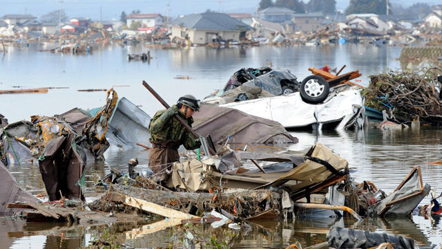 Ascienden a unas 4 mil 340 las personas fallecidas en Japón, según cifras oficiales. Foto AFP