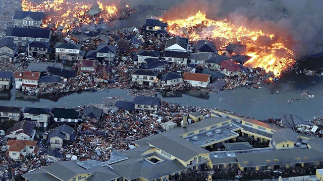 Los japoneses temen nueva réplicas del terremoto-tsunami que el pasado viernes azotó sin compasión a esa nación. Foto: AP