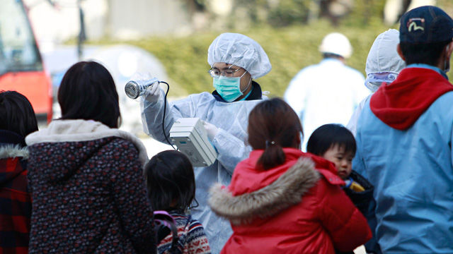 Desde la central termonuclear de Fukushima alertan sobre inminentes riesgos de peligro nuclear. Foto:AP 