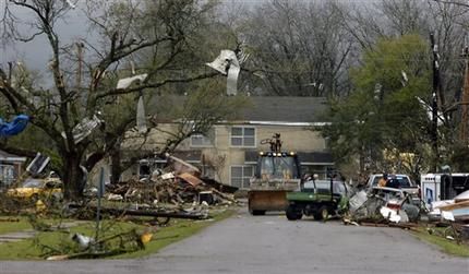 Tornado en Luisiana, Estados Unidos. (Foto AP/The Lafayette Daily Advertiser, P.C. Piazza)