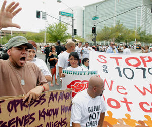 Protestas en Arizona por leyes antiimigrantes.  Foto archivo