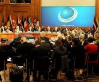 La OTAN pide a la Unión Europea que tome iniciativas humanitarias en Libia. Foto EFE