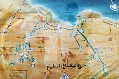 Mapa del recorrido del acueducto libio, que va desde el desierto del Sahara hasta la zona costera. Foto Gobierno Libio