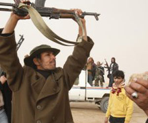 Unidades especiales de EEUU y Egipto entrenan secretamente rebeldes libios, revela Al Yazira