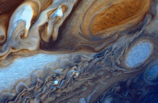Nubes de Júpiter - formadas por amoniaco, sulfuro de hidrógeno, metano y vapor de agua- captadas por la sonda Cassini en el año 2000. Foto: NASA/JPL/Space Science Institute