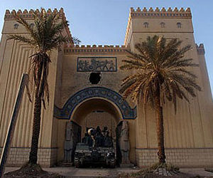 Entrada al museo iraquí de Bagdad