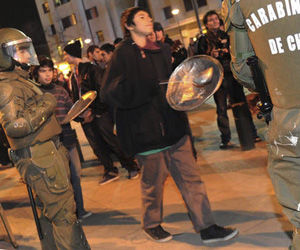 Protesta de estudiantes chilenos. Foto: TELAM/AIN
