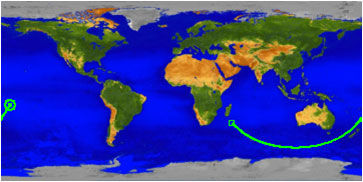  Este mapa muestra la caída en tierra del  UARS que comienza en el Océano Indico de la costa de África en 0330 GMT y se termina en el interfaz atmosférico sobre el Océano Pacífico en 0400 GMT. Foto: NASA