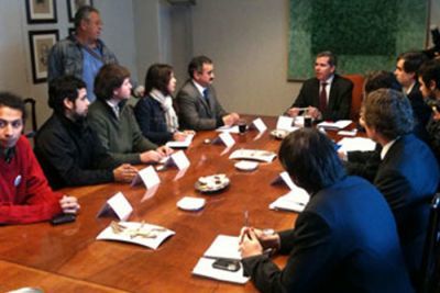 El cronograma lo dio a conocer el ministro chileno de educacion Felipe Bulnes tras reunirse con dirigentes estudiantes.  Foto: latercera