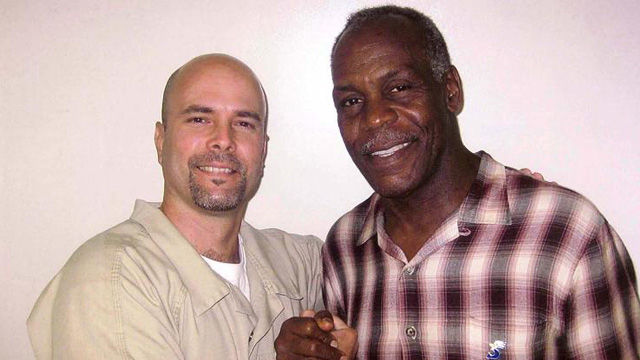 Danny Glover aseveró que cada vez que sale de la visita a Gerardo, se contagia del deseo del cubano de que algún día ser libre, y su país al fin se vea como realmente es. Foto archivo