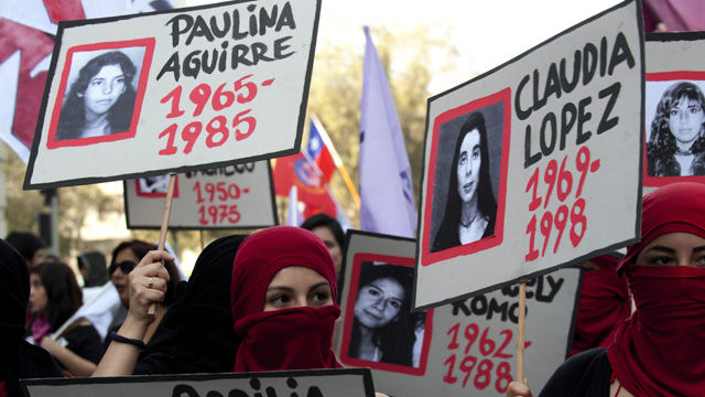 Chile marchó en memoria de las víctimas a 38 años de golpe militar contra Salvador Allende