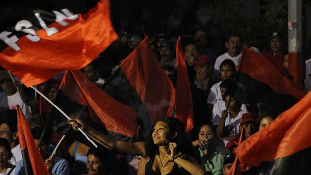 Los nicaragüenses celebran desde este domingo la victoria del presidente Daniel Ortega, comicios en los que que el mandatario aventaja por más de 40 puntos a su más cercano rival Favio Gadea.