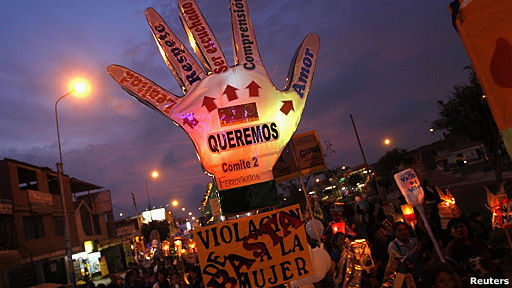 Marcha en Lima para exigir que se acabe la violencia contra las mujeres. Foto: Reuters