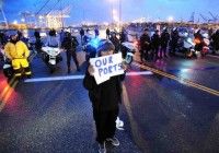 'Indignados' bloquean actividades portuarias de EE. UU.