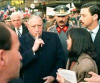 Piloto de Pinochet confesó haber lanzado al mar a cinco miembros del FPMR
