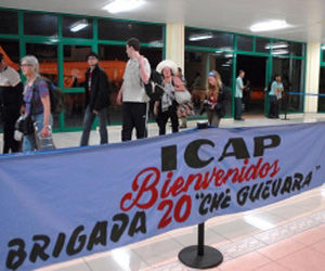 Arriba a Cuba brigada de solidaridad Che Guevara 