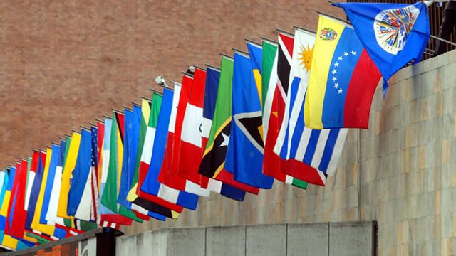 La Cumbre de presidentes de países del área sesionará los días  14 y 15 de abril, y se auguró para ella una batalla diplomática, habida cuenta previos  pronunciamientos de los países del ALBA.