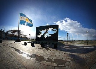 Monumento argentino en Las Malvinas