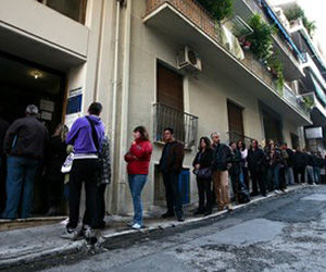Desempleo en Grecia alcanza el nivel más alto en su historia