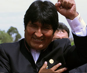 Evo Morales clausura congreso de central campesina en Cochabamba