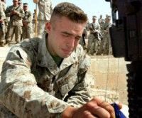 Adicciones y suicidios, males del ejército norteamericano