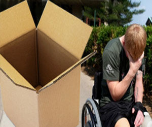 Castigo escolar en EE.UU.: Niño parapléjico humillado en una caja de cartón 
