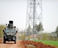 Turquía despliega armamento antiaéreo en la frontera con Siria