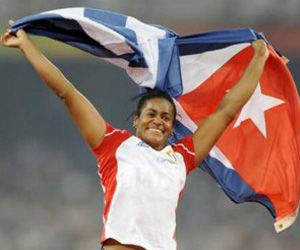 Martillista cubana Yipsi Moreno, bronce en mitin atlético