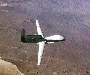Piden a gobierno pakistaní derribar drones estadounidenses 