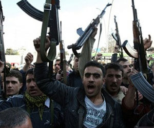 Agencia iraní denuncia infiltración de 10 mil hombres armados en Siria
