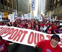 Chicago lleva a los tribunales a los maestros en huelga