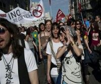 Españoles rechazan los recortes económicos impuestos por el Gobierno