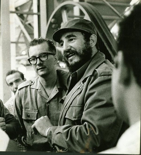 Una profunda amistad, forjada en el calor de la lucha, unió a Armando Hart y a Fidel. Foto: Roberto Salas