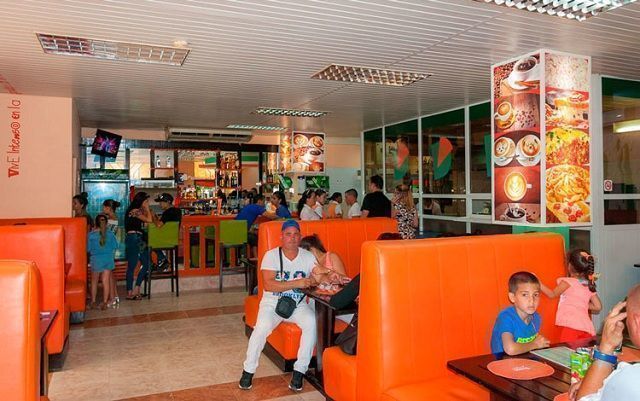 Dinos Pizza, uno de los centros más populares de Santa Clara. Foto: SMB