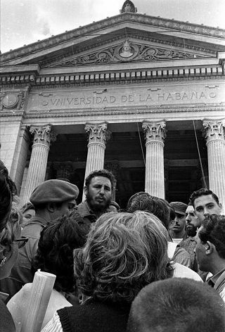 Fidel veía en la juventud el potencial de transformación. Foto: Archivo