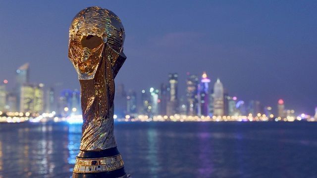 Réplica del trofeo del Mundial en Doha, la capital de Catar, país donde se jugará el próximo torneo.