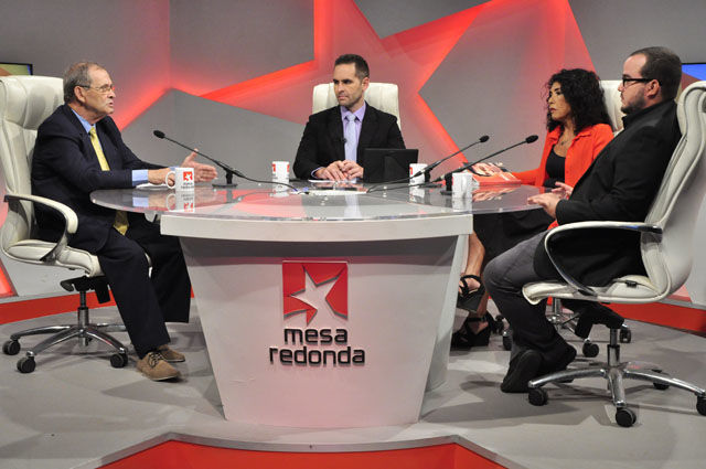 El espacio televisivo Mesa Redonda analiza la actualidad latinoamericana.