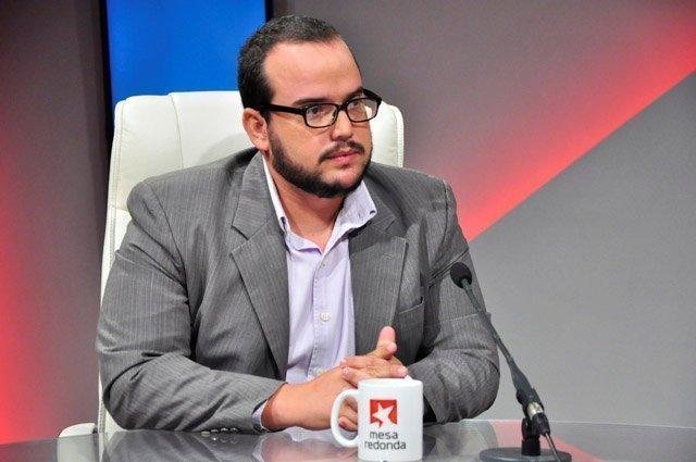 Sergio Alejandro Gómez Gallo, periodista de Cubadebate dijo que Estados Unidos ensaya en Venezuela herramientas de guerra no convencional y modos de ataque que va a utilizar en las guerras del futuro